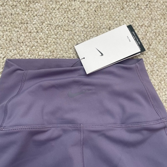 Nike Dri-Fit One High Waisted 8” Purple Biker Shorts With Pockets Sz XS NWT - Picture 8 of 8